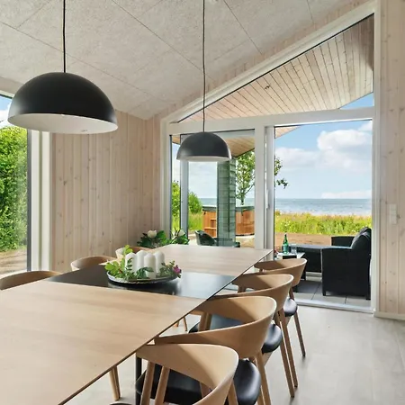 Beautiful In With Kitchen *